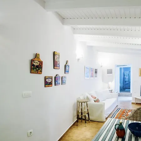 Cosmopolitan House Semesterbostad